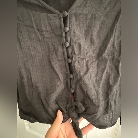 Abercrombie & Fitch Black Button-Down Tie-Front Peasant Top Blouse - Size S - Picture 4 of 4